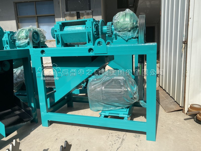 對輥擠壓造粒機(jī) (17).jpg